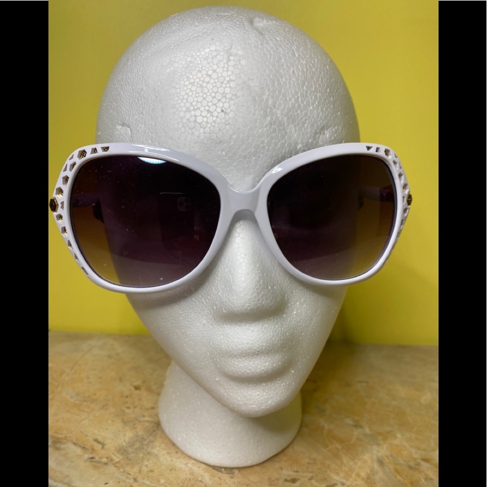 SUNGLASSES 😎😎😎